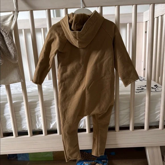 The Simple Folk One Piece - Picture 2 of 2